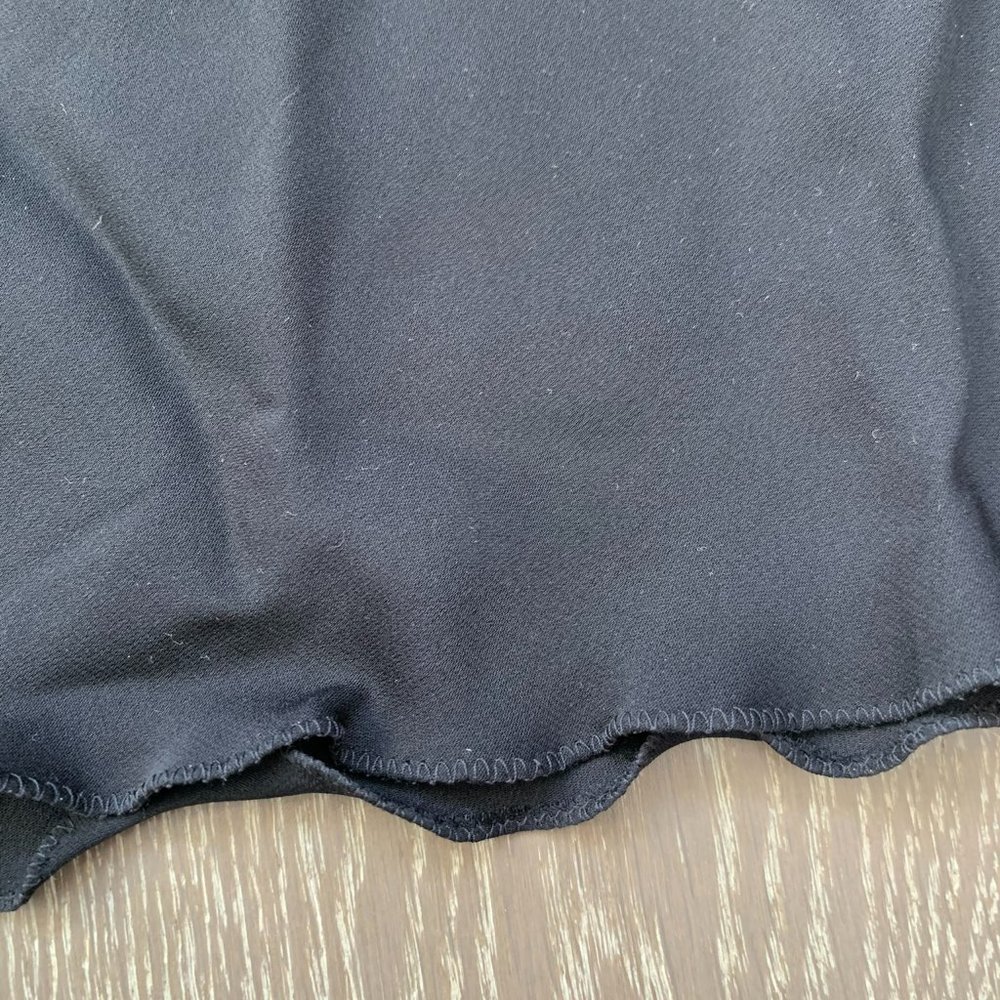 Theory Ruffle Shell blouse in black - Picture 7 of 8